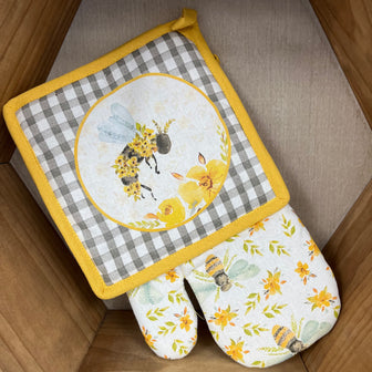 Busy Bee Oven Mitt and Potholder Set