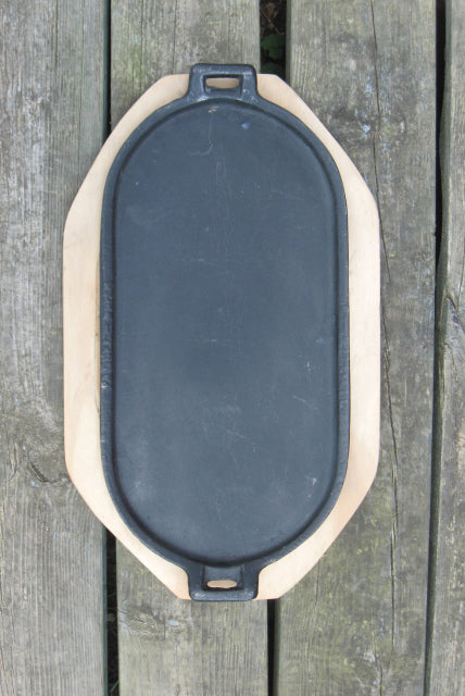 Oval Hot Plate with Handles and Wooden Base